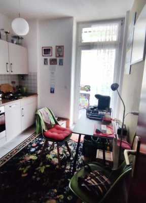 Charmante Erdgeschosswohnung mit Balkon und Fensterbad- ruhig und zentrumsnah in Halle!
