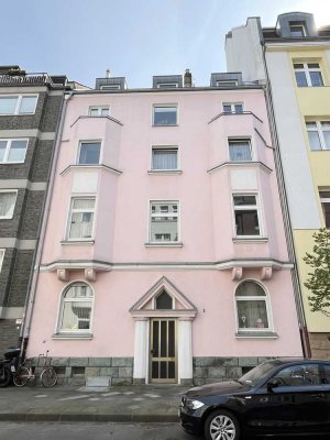 *BEREIT ZUM VERMIETEN* - 3 ZIMMER DG WOHNUNG IN GOLZHEIM