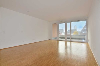 Wunderschöne 3-Zimmer-Wohnung mit Loggia und TG-Stellplatz!