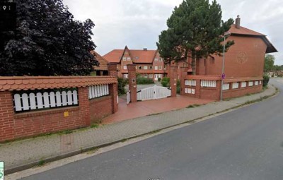 Renovierte 3-Zimmer-Dachgeschoss-Wohnung über 2 Etagen mit EBK in Loose zu vermieten