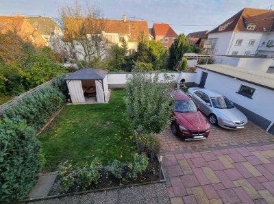 Wohnung mit 3,5 Räumen und EBK in Landau