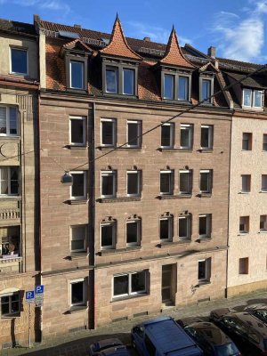 Sanierte 2-Zimmer-Altbauwohnung in beliebtem Viertel