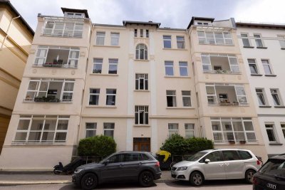 Wunderschöne Vier-Zimmerwohnung mit Balkon mitten im östlichen Ringgebiet