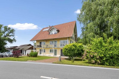 Großes, gepflegtes Zweifamilienhaus in ländlicher Idylle mit vielfältigen Nutzungsmöglichkeiten!