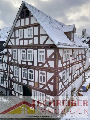 3 ZKB Etagenwohnung mit Einbauküche in der Altstadt zu vermieten