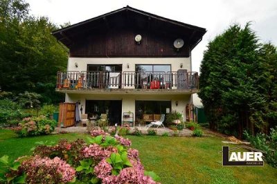 Schönes freistehendes 1 - 2 FH direkt am Wald mit Vorderhaus