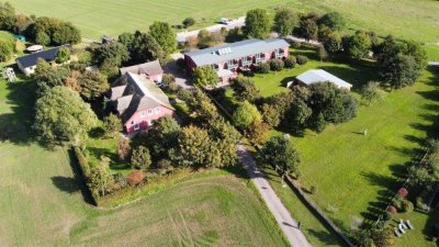 Lieper Winkel: 4-Zimmerwohnung in ruhiger idyllischer Lage mit Loggia und Garten