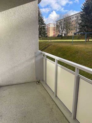 08412!  Kleine Singlewohnung mit Südbalkon Hochparterre !