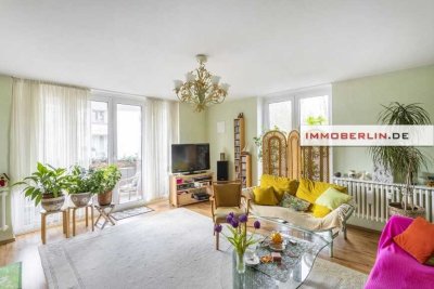 IMMOBERLIN.DE - Liebenswürdige Wohnung mit ruhigem Südwestbalkon am Naturgebiet Rudower Höhe