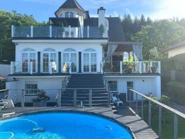 Luxuriöse Villa mit besonderem Flair*Kamin*ELW*Sauna*Pool*großer Garten*Garage*
