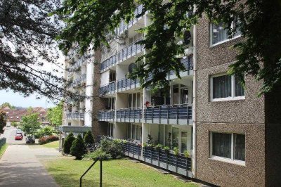 Umfangreich sanierte Etagenwohnung mit Balkon 82 m² 3 Zimmer Ruhiglage St. Augustin Niederpleis