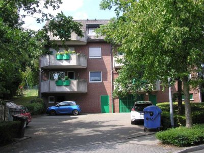 Wohnberechtigungsschein erforderlich. Helle 2,5-Zimmer Dachgeschosswohnung in Velbert