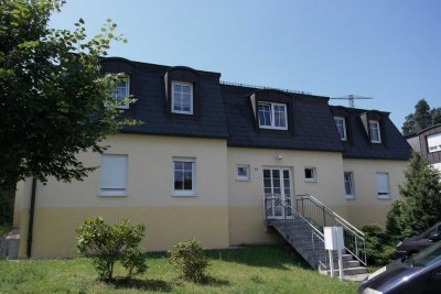 4-Zimmer-Maisonette-Wohnung mit Terrasse und Balkon im grünen Radebeul