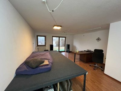 1-Zimmer Wohnung im EG mit Gartensondernutzungsrecht in Raubling