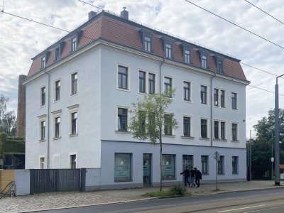 1 Zimmer  Apartment im Dachgeschoss in zentrale Lage