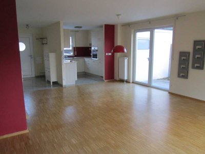 Großzügige und helle 5,5-Zimmer-Doppelhaushälfte der Extraklasse in Herrenberg von Privat, TOP