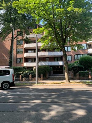 Exklusive 2-Zimmer-Wohnung mit kleinem Wintergarten und Terrasse in Krefeld-Cracau