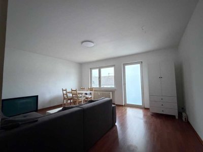 Renovierte helle 2-Zimmer Wohnung mit Balkon im 2. OG in Gummersbach