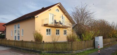 Geräumiges Einfamalienhaus Haus in Osterhofen mit Garten