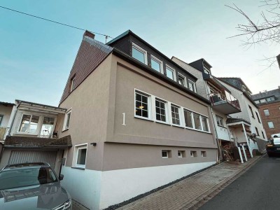 Modernisiertes Einfamilienhaus mit Garten in Koblenz-Lay