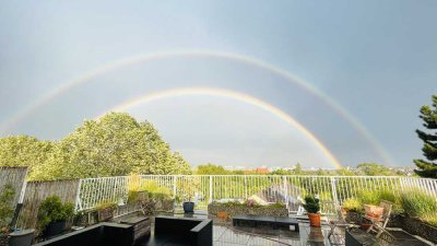 Helle 3-Zimmer-DG-Penthouse-Style-Wohnung mit großer Terrasse und Blick über Wiesbaden