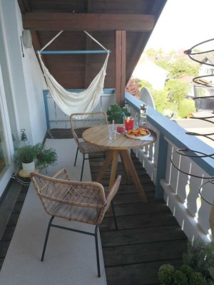 Offen, hell & zentral und ruhig! 3-Zimmer-Dachgeschoss Wohnung mit Bergblick am Schloßberg