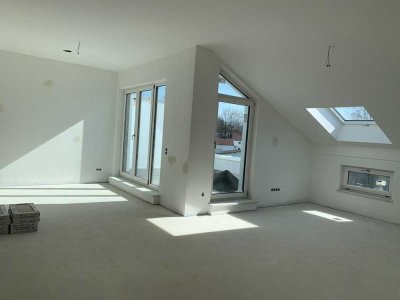 Lichtdurchflutete Wohnung, zentral, Dachterrasse, bahnhofsnah, 90 m² - 3 Zimmer