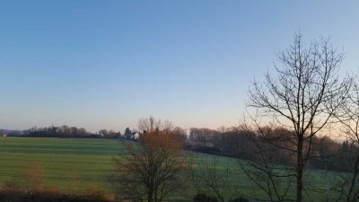 Weitblick über Kettwig! Top geschnittene und moderne 3 Raum Wohnung.