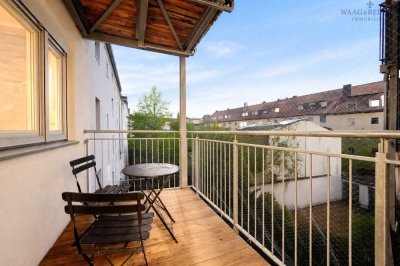 Freistehende und modernisierte 2-Zimmer-Wohnung mit Balkon und Einbauküche