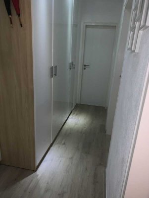 Vollständig renovierte 3-Raum-Wohnung mit Einbauküche in Mannheim