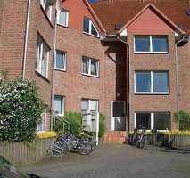 Gepflegte 2-Raum-Maisonette-Wohnung mit Balkon und Einbauküche in Uelzen