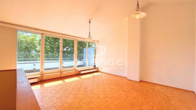 ** Leben auf zwei Ebenen – Stilvolle Maisonette mit Parkett, hohen Decken, Blick ins Grüne & EBK **