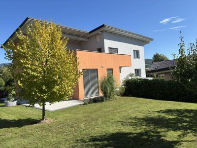 Neuwertiges Einfamilienhaus bzw. Wohnhaus mit Büro oder Praxismöglichkeit sowie Garten in Graz – Ihr Traum vom Wohnen!