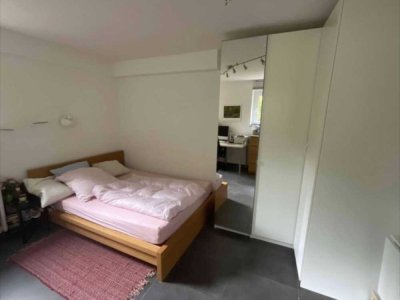 Helle Souterrain-Wohnung nur für Studenten