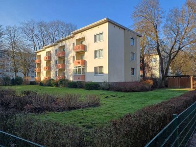 Freistehende helle 3-Zimmer-Wohnung mit Balkon in Bremen