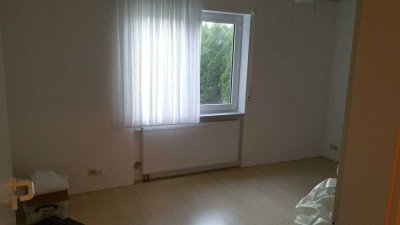 Ruhige 2-Zimmer-Erdgeschosswohnung mit Einbauküche in Neuwied