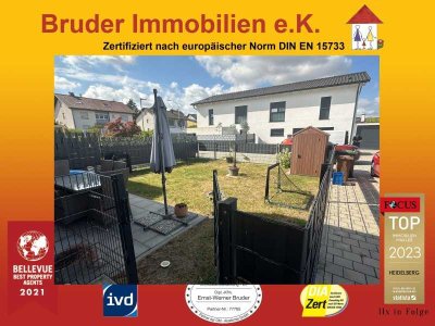 Eschelbronn: DHH fast neu, A+ Wärmepumpe, Küche, bodentiefe 3-fach-Fenster, FREI, keine Käufer-Prov.