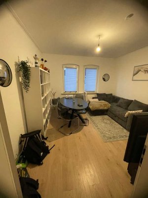 Charmante, vollständig renovierte 3-Zimmer Wohnung in Stuttgart (WG geeignet)