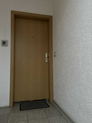 Schau mal: 2,5-Raum-Dachgeschosswohnung auf ca. 68 m² zu vermieten