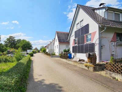 Plochingen:  Sommer, Sonne, großer Garten und ein modernes, interessantes Haus mit viel Charme ...