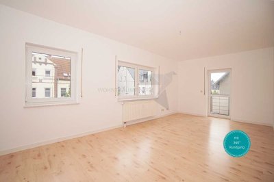 !! Wohnen im Grünen !! Helle, großzügige 2 Raum-Whg. mit Balkon und Aufzug in C-Rabenstein