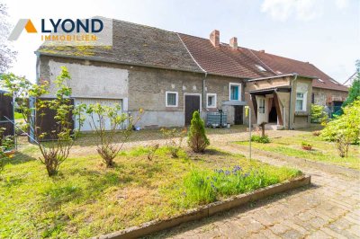 Bauernhaus mit Sanierungsbedarf, Tierhaltungsmöglichkeiten und Charme in Calbe (Saale) / Gottesgnade