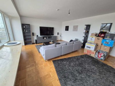 Perfekt für 2 Personen! Großzügige 2,5- Zimmer Wohnung in der Oberhausener City!