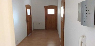 SCHÖNE 3-RAUM-WOHNUNG IN LOSSA/FINNE ZU VERMIETEN!