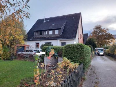 Tolle Wohnung ! Balkon ! Garage ! Ruhige Lage