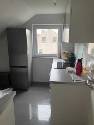 Charmante Dachgeschosswohnung in Hilden – Perfekt für Singles!
