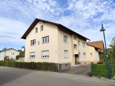 Helle, großzügige 4-Zimmer-Whg. mit Balkon und Garten