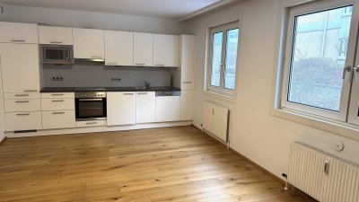 Top-renovierte Singlewohnung in Hofruhelage mit Garagenplatz - Nähe Hohe Warte - selbst wohnen, oder vermieten