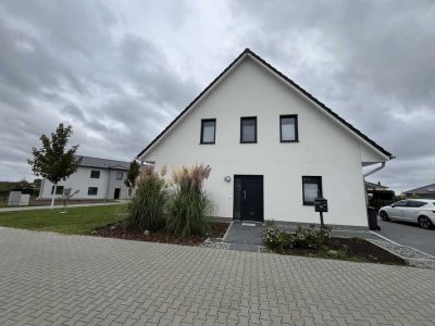 Neuwertiges Einfamilienhaus in Neu-Schmerzke
