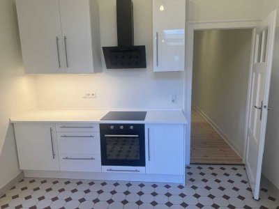Wunderschöne Altbauwohnung mit großem Balkon